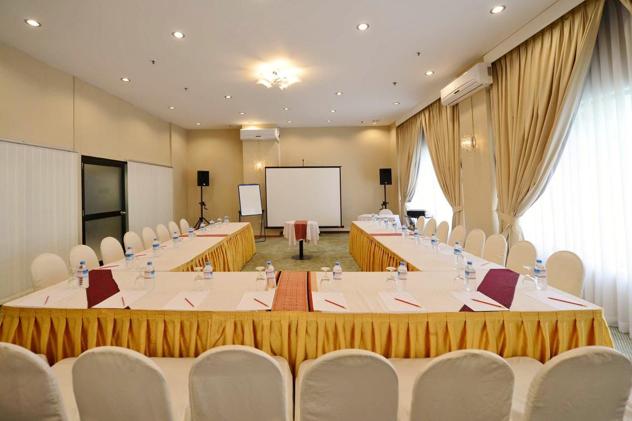 Hotel Summit Parkview Yangon Exterior foto